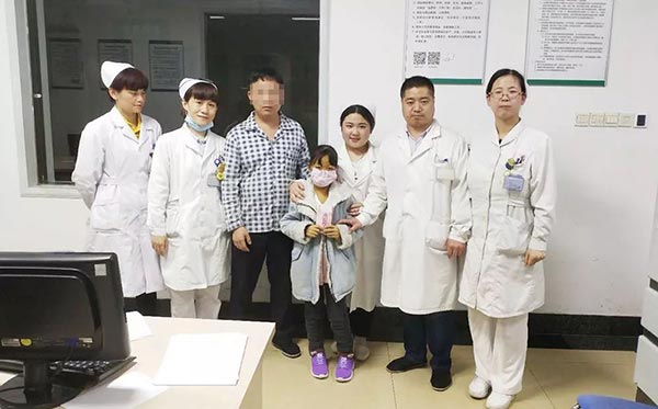 小佳馨出院.jpg 小佳馨出院.jpg